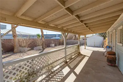 111 Ivy Street Patio