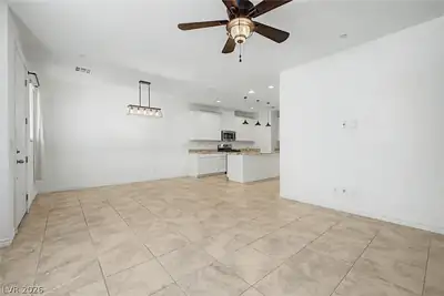 825 Star Estates Avenue Dining Area