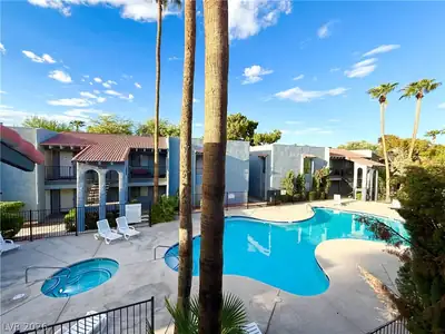 5219 Caliente Street 16 Pool