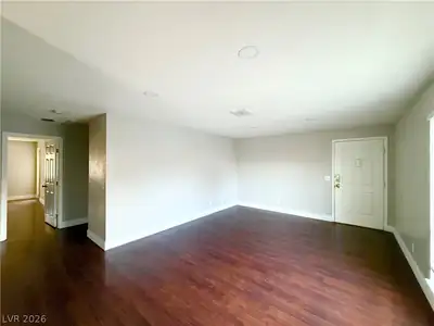 5219 Caliente Street 16 Living Room