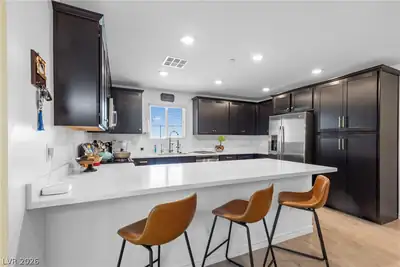 6186 Rathbone Street Kitchen