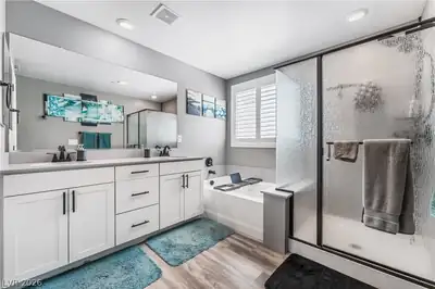 6821 Calvitero Street Primary Bathroom