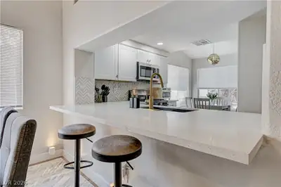 4442 Rolls Royce Road Kitchen
