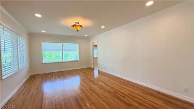 620 C Living Room