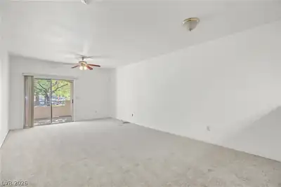 833 Aspen Peak Loop 2414 Living Room