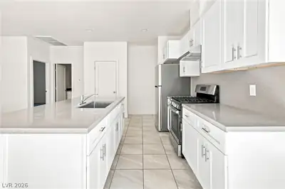 4060 Welter Avenue Kitchen