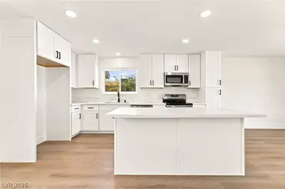 120 Linden Street Kitchen