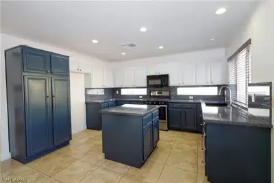 1002 Nimitz Court Kitchen