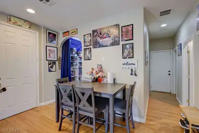 117 Stockton Edge Avenue Dining Area