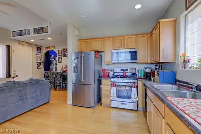 117 Stockton Edge Avenue Kitchen