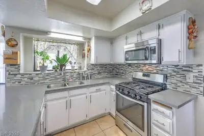 1063 Placerville Street Kitchen