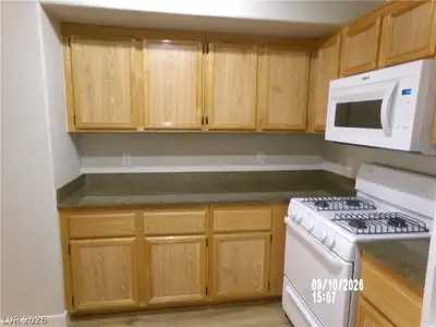 10550 West Alexander Road 2099 Kitchen