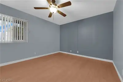 5242 River Glen Drive 439 Bedroom