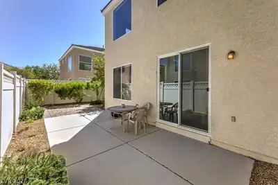 6167 Sierra Mist Avenue Patio