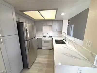 5125 West Reno Avenue 2107 Kitchen