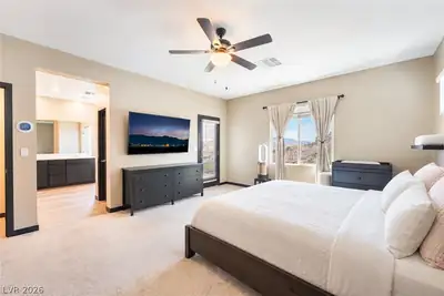 37 Strada Moscato Primary Bedroom