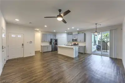 1551 Franklin Lane Living Room