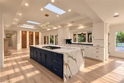 2001 Silver Avenue Kitchen