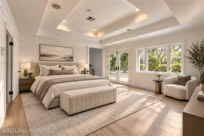 2001 Silver Avenue Primary Bedroom