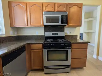 2540 Silver Shadow Drive Kitchen