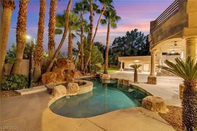 1008 Trophy Hills Drive Pool