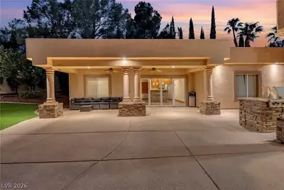 1008 Trophy Hills Drive Patio