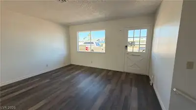 6121 Jones Circle 