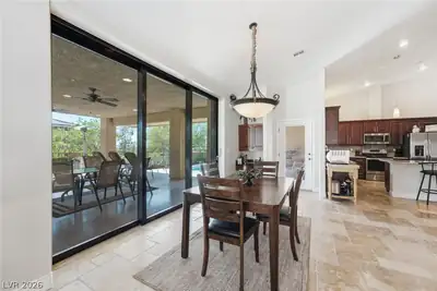 9760 Bright Angel Way Dining Area