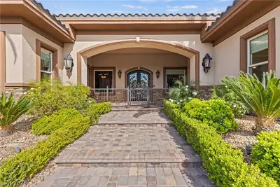 8574 Verde Park Circle 
