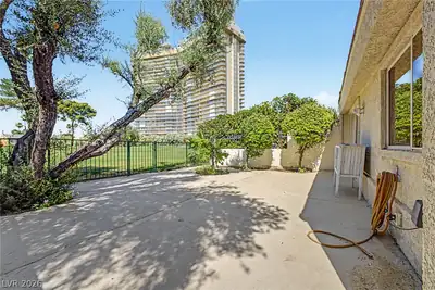 3145 Bel Air Drive, Las Vegas