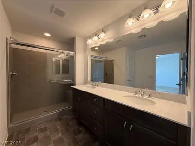 7869 Tyrell Peaks Street Primary Bathroom