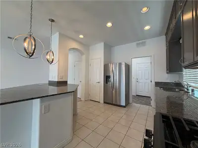 7869 Tyrell Peaks Street Kitchen