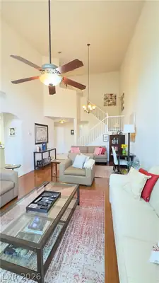 10218 Birch Bluff Lane Living Room