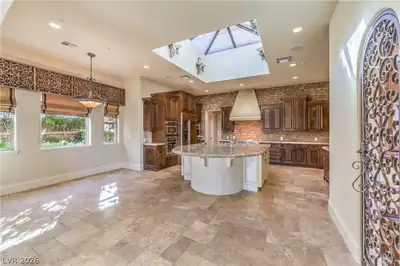 16 Anthem Pointe Court Kitchen