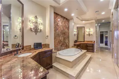 16 Anthem Pointe Court Primary Bathroom