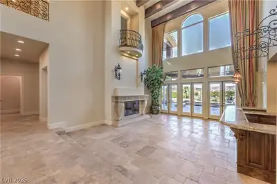 16 Anthem Pointe Court Living Room
