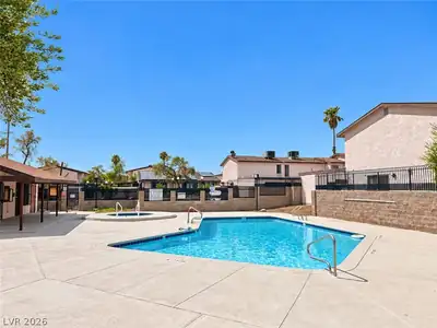 4346 Caliente Street Pool