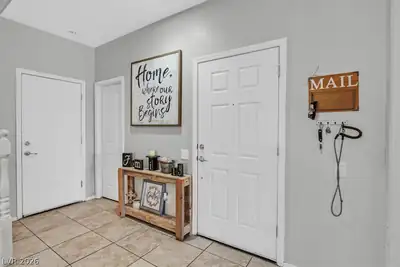 2612 Seurat Terrace Entrance Foyer