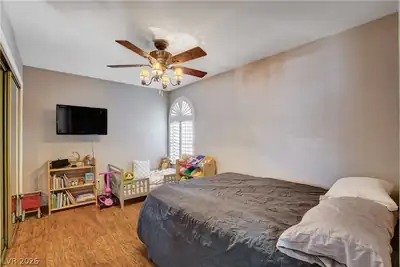 6551 Kell Lane Bedroom
