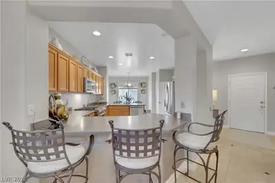 2635 Dirleton Place Kitchen