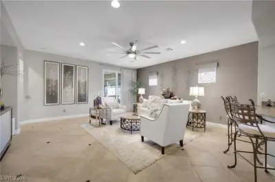 2635 Dirleton Place Living Room