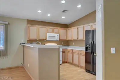 1207 Jarbridge Road Kitchen