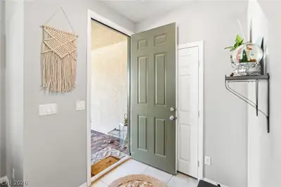 3221 Pergusa Drive, Henderson, NV 89044 Entry