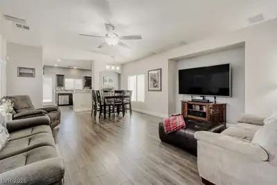 9434 Marshall Creek Street Living Room