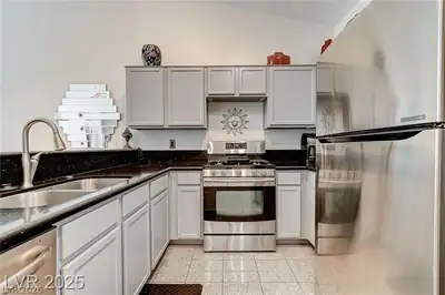 5171 Briar Patch Way Kitchen