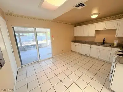 6224 Parsifal Place Kitchen