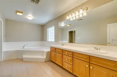 3043 Bel Air Drive Primary Bathroom