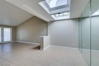 3043 Bel Air Drive Living Room