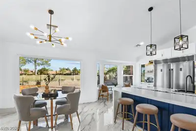 2652 Golfside Drive Dining Area