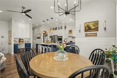 6800 Keren Marie Avenue Dining Area